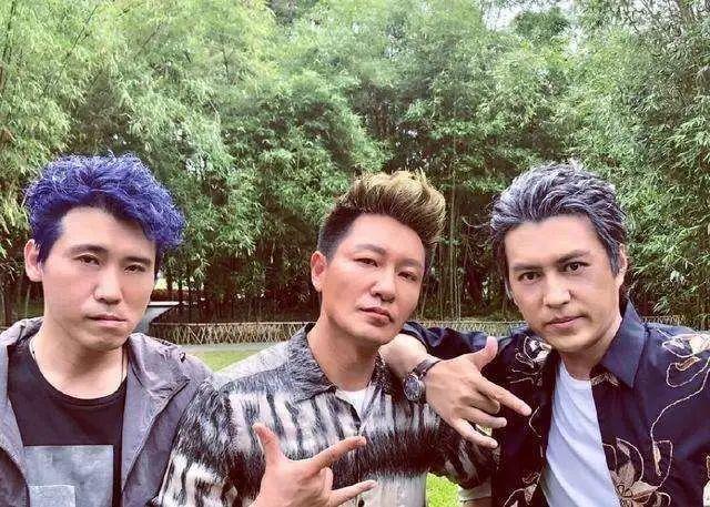 靳東新作發(fā)布，影視盛宴，魅力四溢！