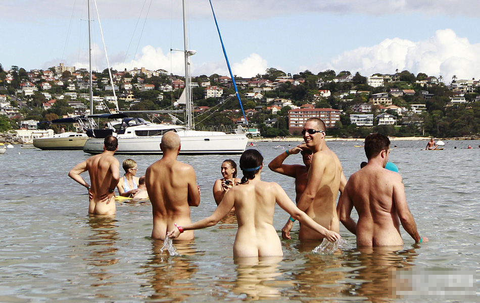 裸泳比賽圖片,裸泳比賽圖片，小巷深處的獨特風(fēng)情