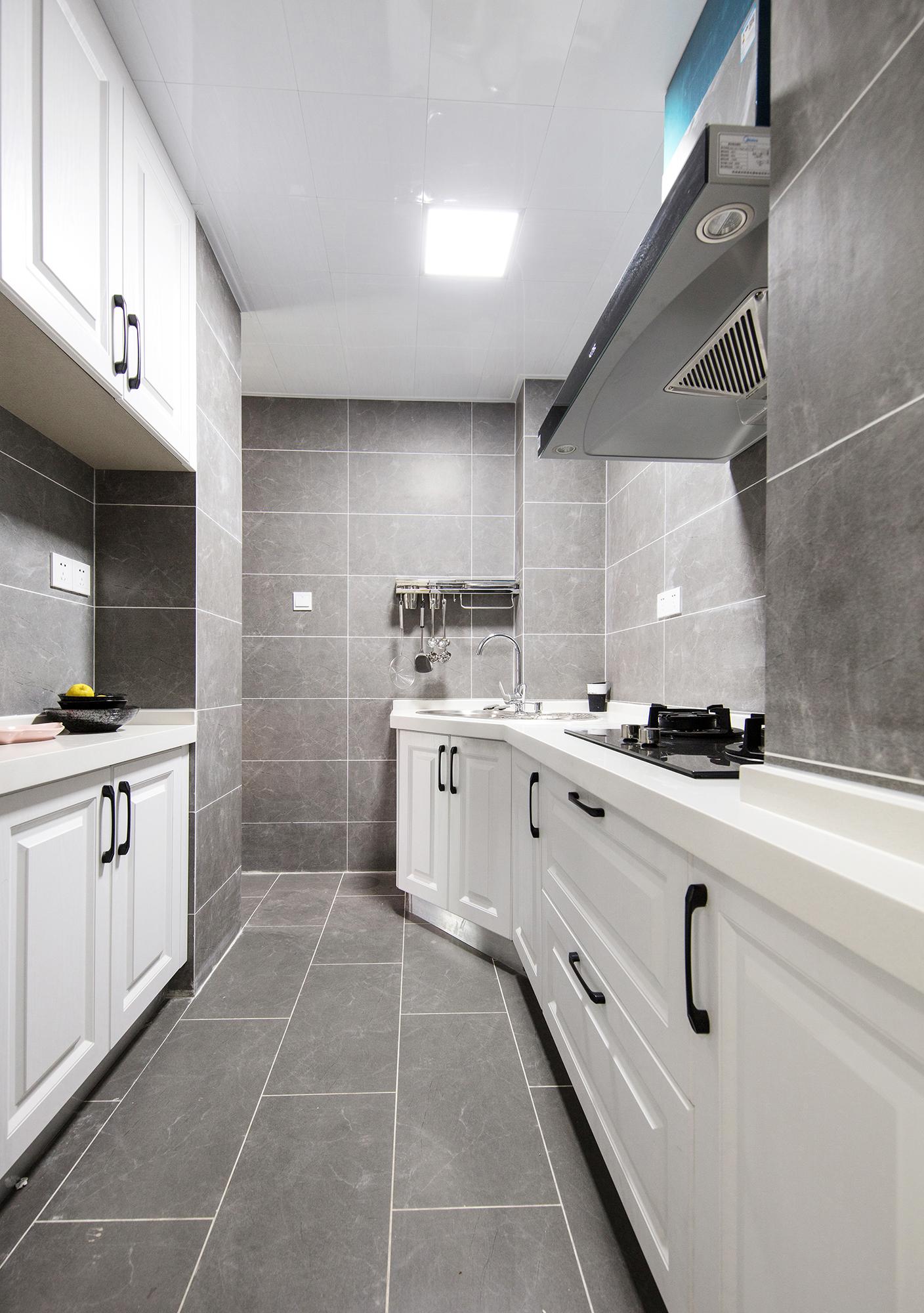 最新廚房瓷磚流行趨勢(shì)與安裝步驟指南