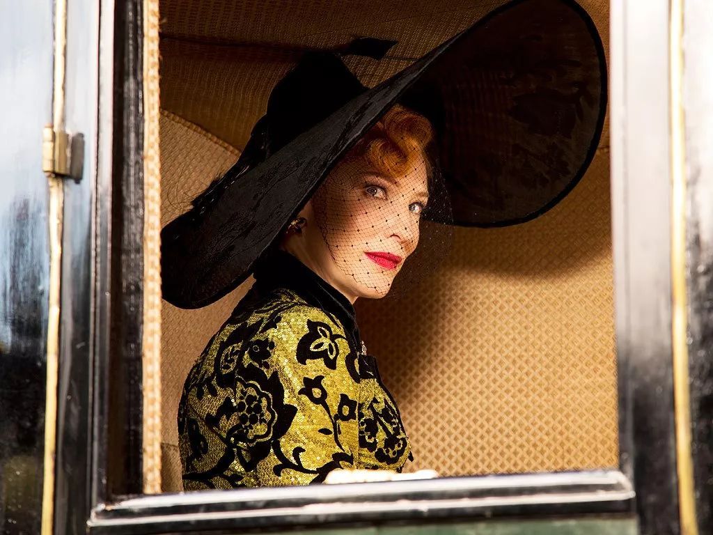 返老還童演員表，時(shí)光逆行的星光陣容揭秘