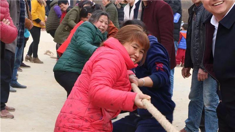 拔河比賽盛大通知，集結(jié)力量，共赴賽場！