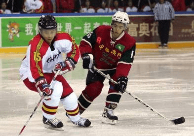 冰球比賽規(guī)則詳解，參與并理解這項運動的指南