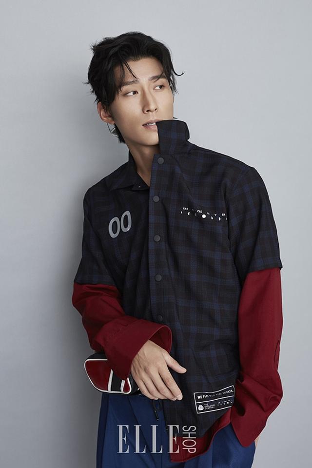 竇驍最新寫(xiě)真集，時(shí)代星光下的魅力傳奇