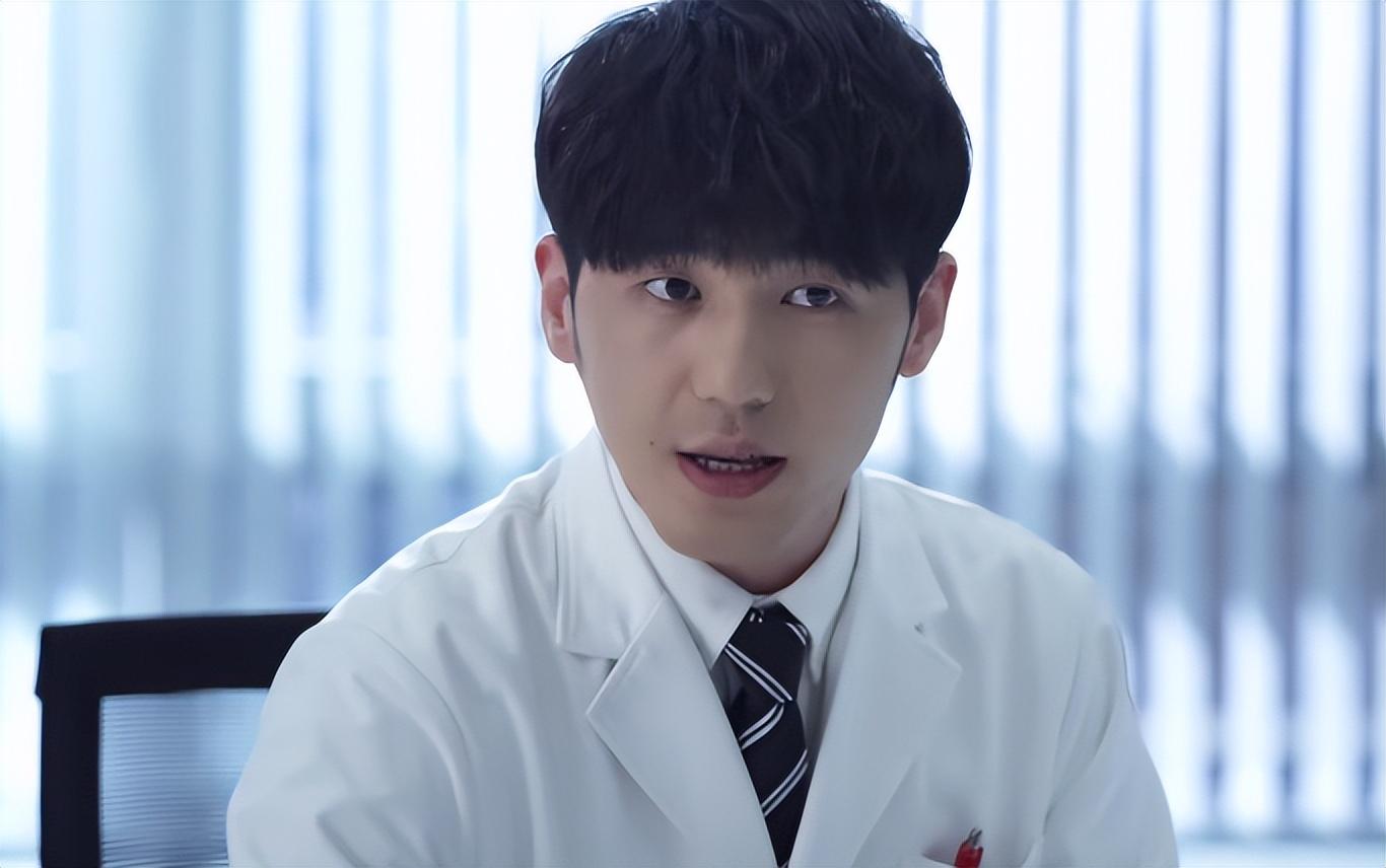 醫(yī)生演員,醫(yī)生演員，職業(yè)的多面性與角色塑造的探討