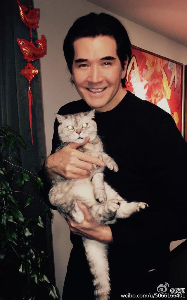 費(fèi)翔微博更新揭秘，小巷神秘小店探險(xiǎn)之旅！