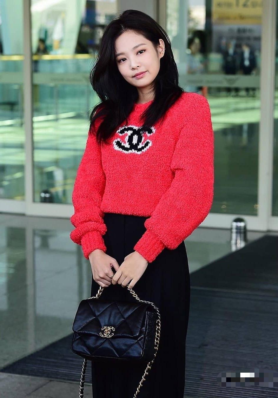 香奈兒最新款包包，科技與時(shí)尚的完美融合重塑生活品質(zhì)風(fēng)尚