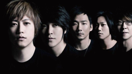 五人組合明星的溫馨日常風(fēng)采展示