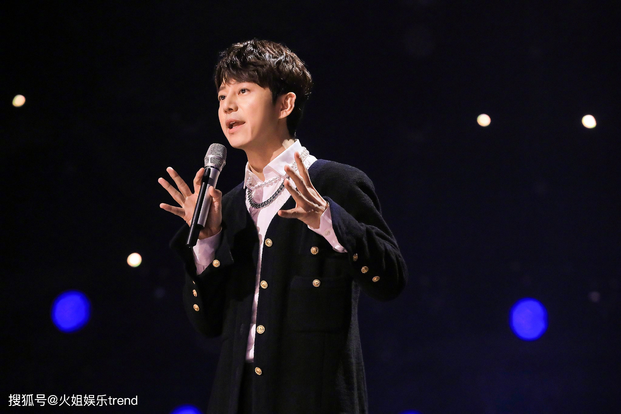 明星專輯在哪里買,明星專輯哪里買？探尋小巷深處的音樂寶藏小店