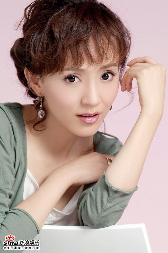 商容演員個(gè)人資料及演藝之路的探究與個(gè)人立場(chǎng)