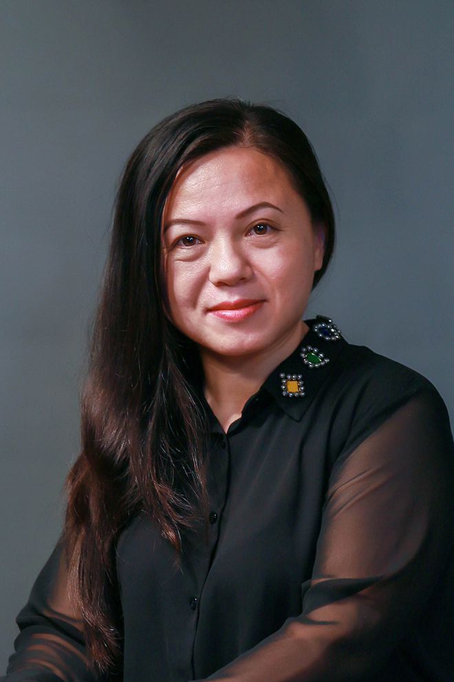 鄧香蓮，演藝之路的璀璨之星