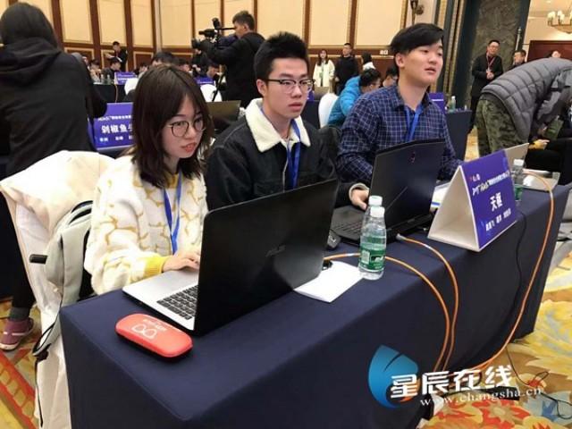 最新網(wǎng)絡(luò)對(duì)抗與小巷神秘特色小店探秘之旅