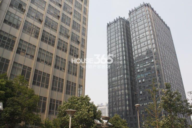 北京燕郊房價劇跌背后的驚喜與獨(dú)特小店探索