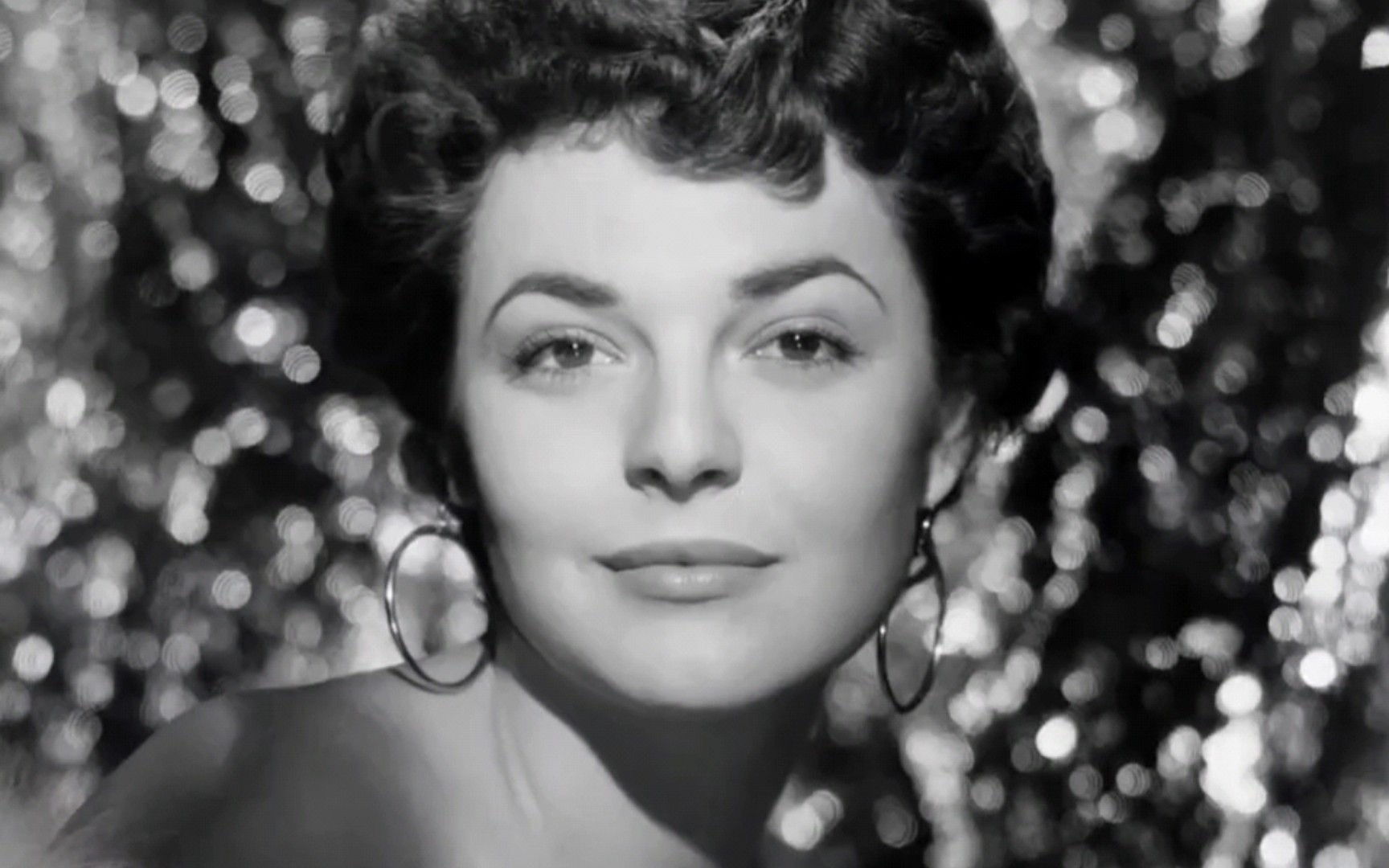 雙棲演員，科技與生活完美交融的典范代表