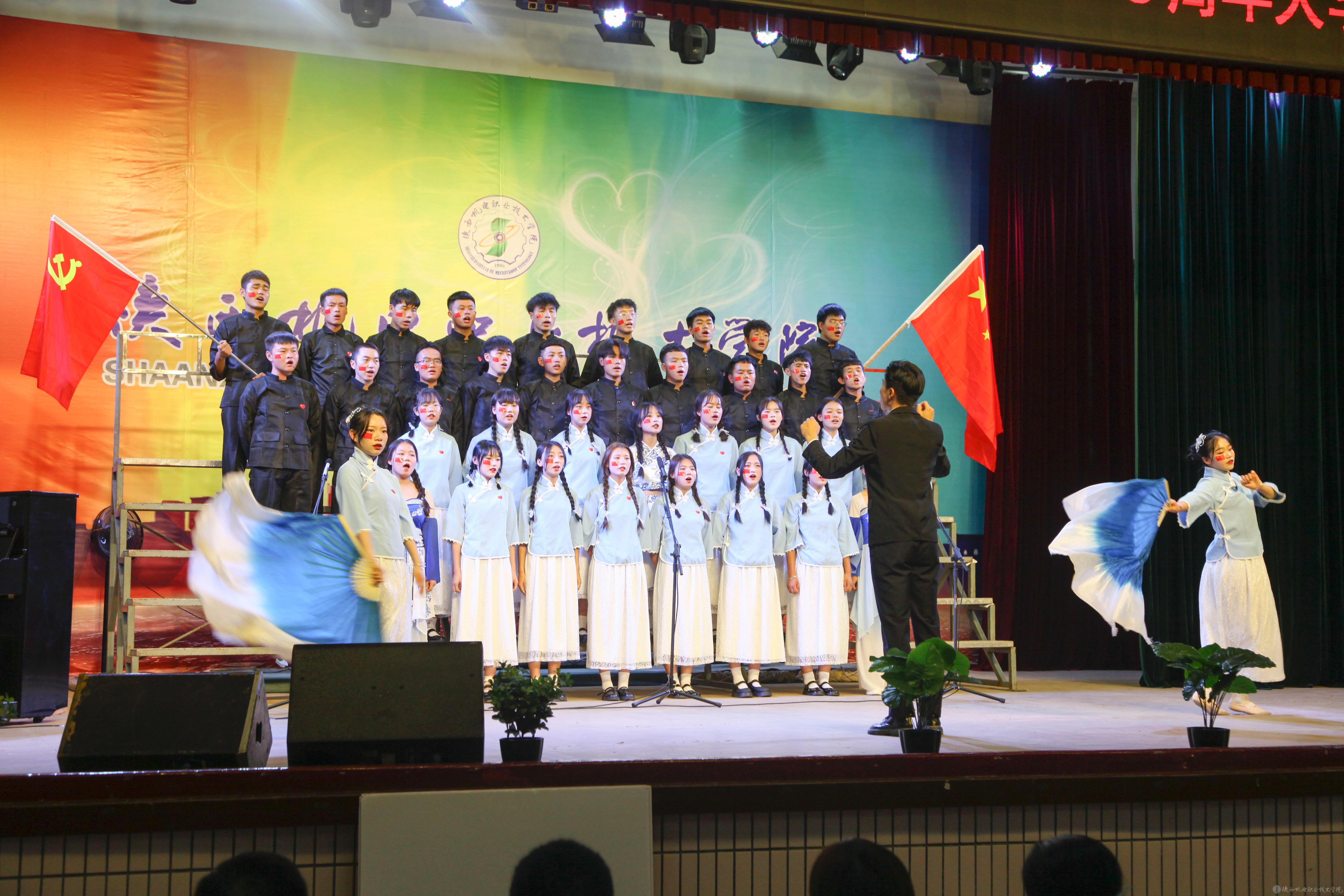 大學生合唱比賽視頻，小巷深處的音樂盛宴盛典