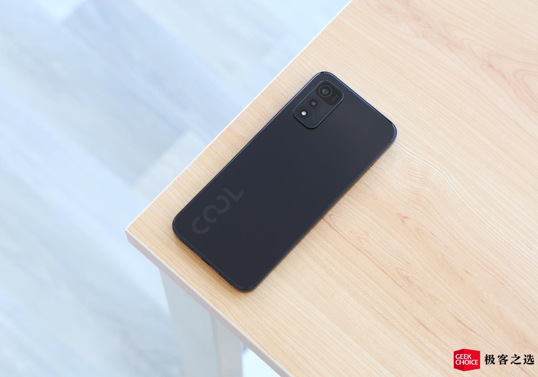 酷派最新款手機(jī)2025款，時(shí)代見證與技術(shù)飛躍的手機(jī)典范