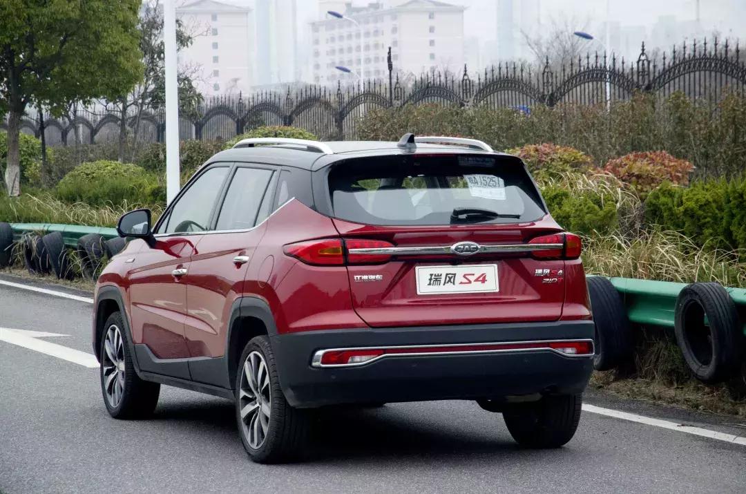 探索小巷深處的獨(dú)特風(fēng)情，遇見最新版2.02下載的特色小店