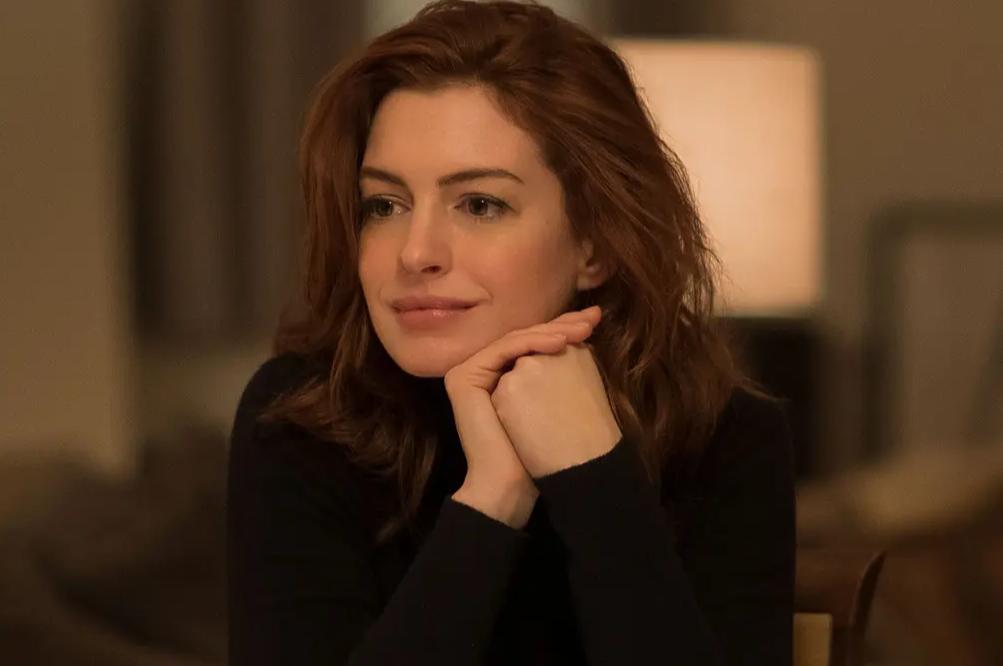 『2025中長發(fā)最新發(fā)型女，時(shí)尚趨勢與造型指南大揭秘』