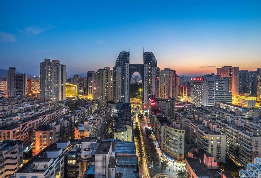 工業(yè)用地最新政策解讀，深度探討與指導(dǎo)標(biāo)題建議，工業(yè)用地新政解讀，政策調(diào)整及其影響分析