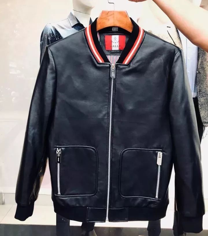 奧奇盛達(dá)美皮衣最新款，科技時尚前沿，引領(lǐng)生活變革的時尚之選