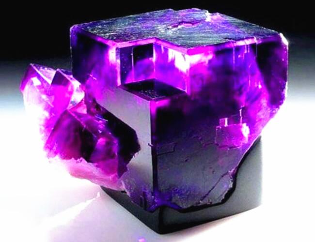 關(guān)于螢石粉最新價(jià)格的分析與討論，市場(chǎng)動(dòng)態(tài)及價(jià)格走勢(shì)探討