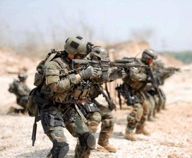 兵王洛天最新章節(jié)揭秘，小巷神秘寶藏與特色小店的奇遇