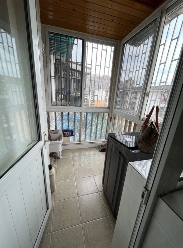 邛崍租房最新動(dòng)態(tài)，市場(chǎng)現(xiàn)狀、正反觀點(diǎn)與個(gè)人立場(chǎng)分析