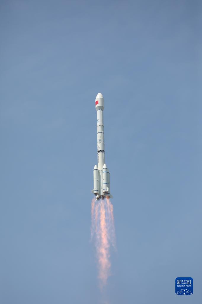 我國最新火箭發(fā)射，夢(mèng)想起航，直刺蒼穹