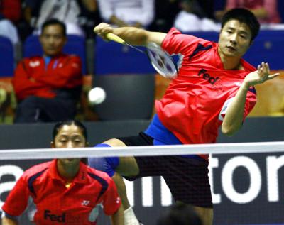 羽毛球世錦賽實(shí)時(shí)賽況更新，賽場(chǎng)動(dòng)態(tài)一覽無(wú)余