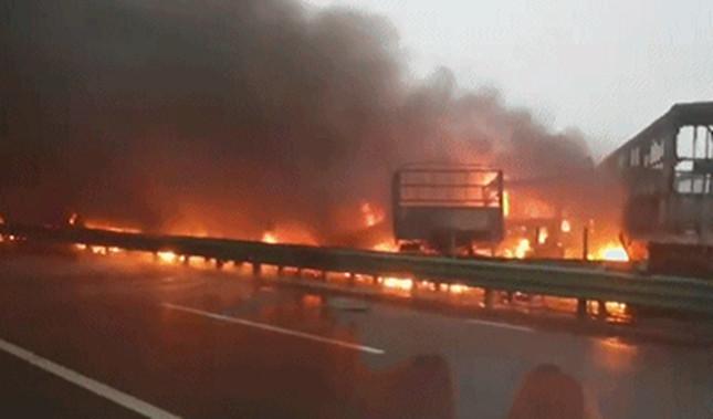 包茂高速車禍最新消息今日更新，緊急關(guān)注車禍進展